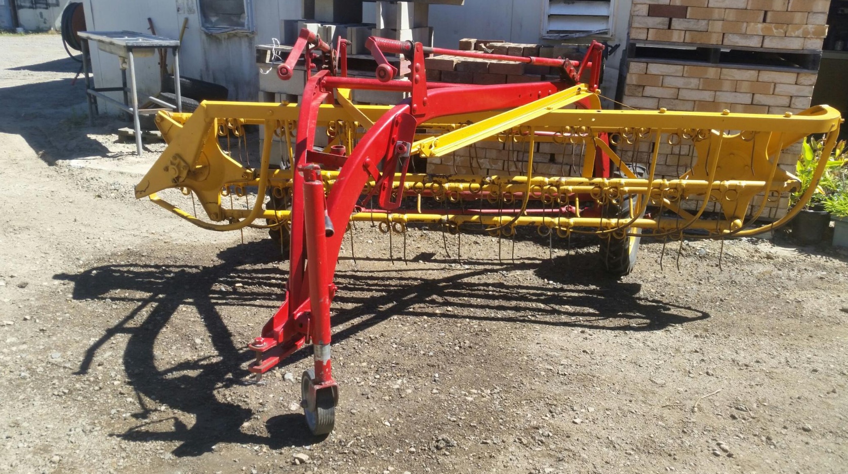 NEW HOLLAND Roller Bar Hay Rake Machinery & Equipment Hay